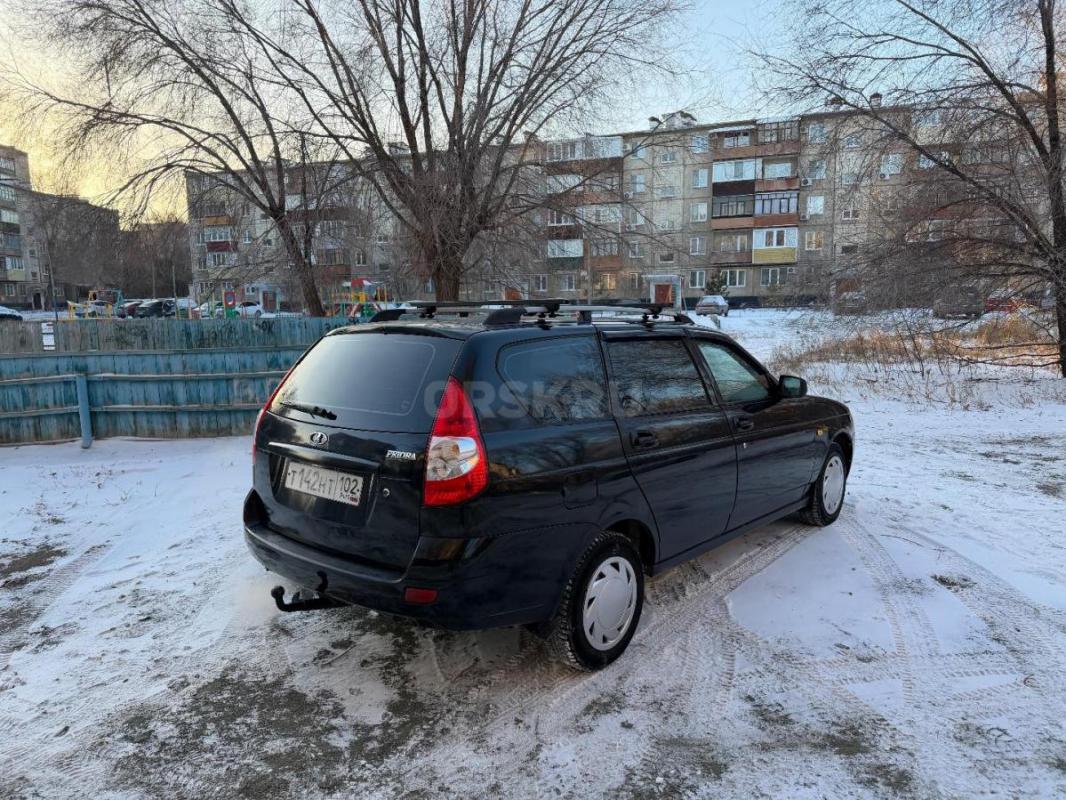 Продам приору 
Торг у машины состояние хорошее - Орск