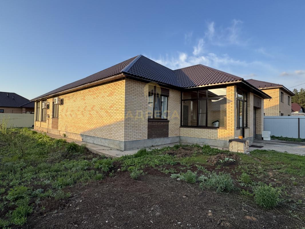 Предлагаем Вaшeму вниманию БОЛЬШОЙ ДОМ с ремонтом и мебелью, С ГАРАЖОМ по хорошей цене! - Оренбург