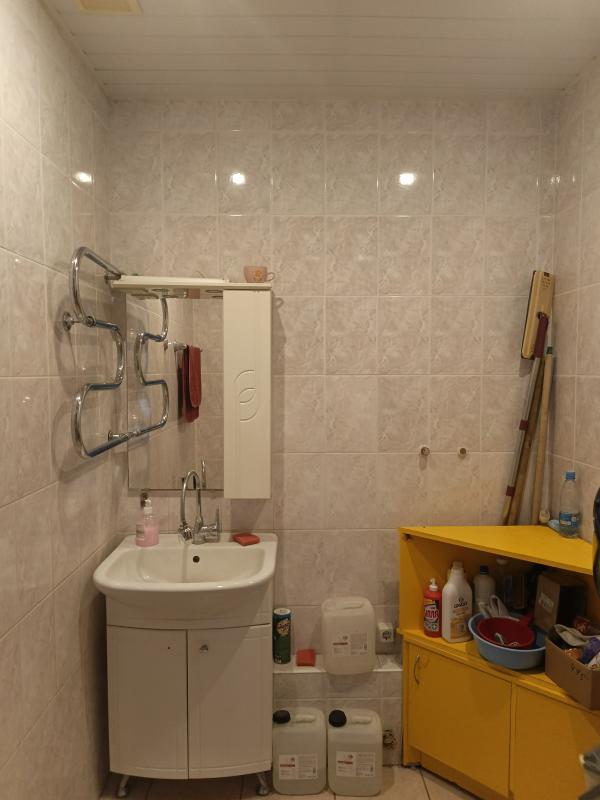 Продается салон красоты "Марго" в районе комплекса домов "Изумрудный" по адресу: - Новотроицк