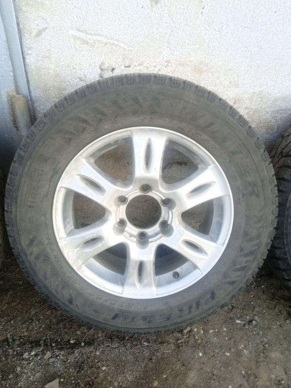 Продам комплект зимних колёс. - Новотроицк