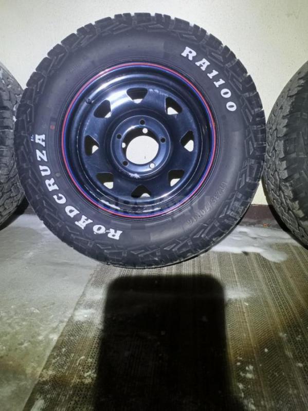 Продам комплект колёс 235/70-R16, гребут и летом и зимой. - Гай