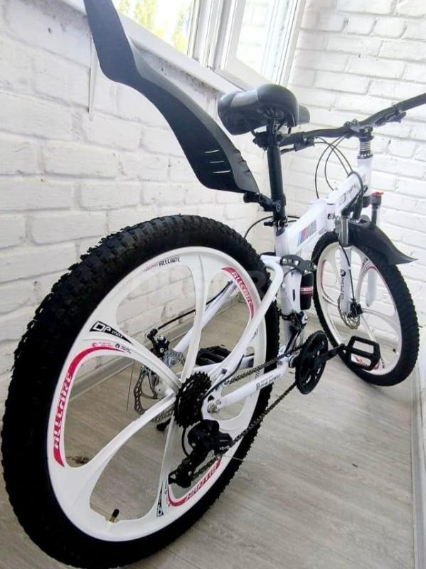 Белый, складной, велосипед BMW в отличном состоянии. - Гай