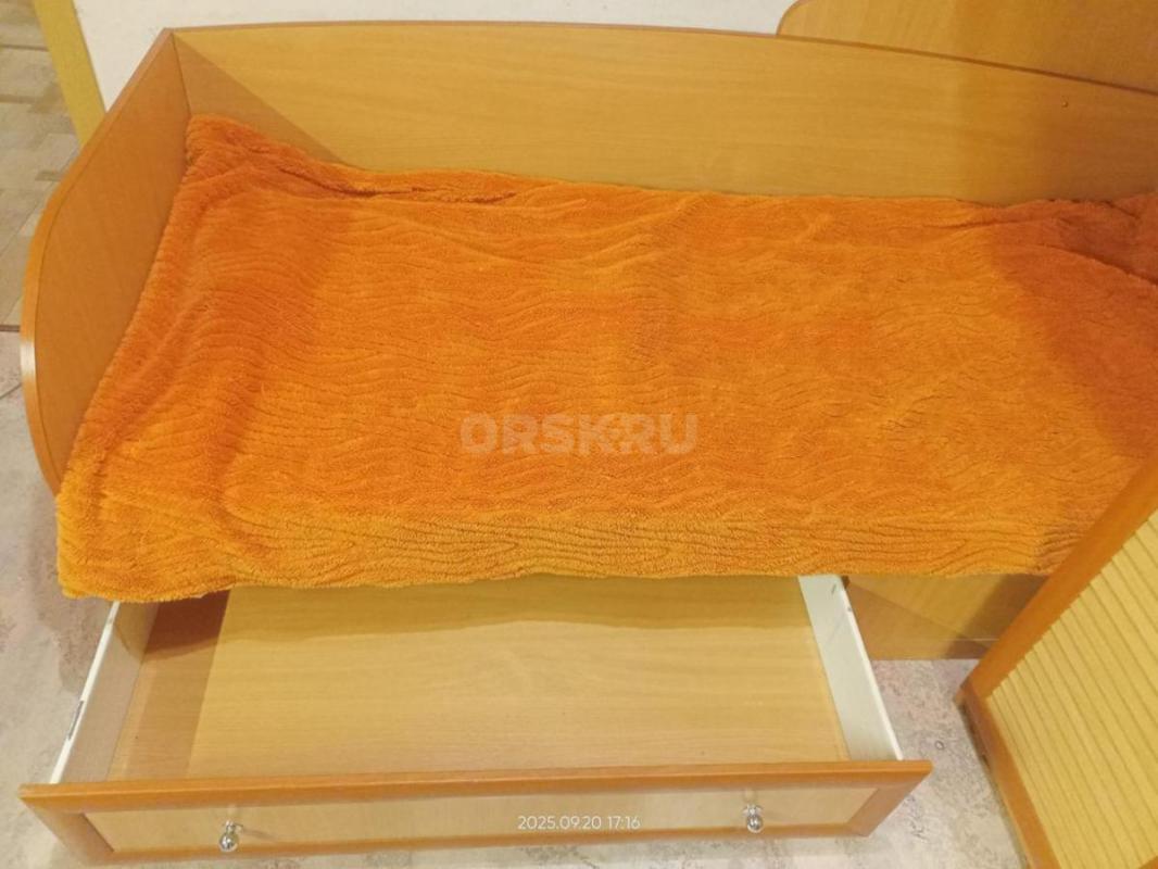 Продам Детский спальный гарнитур в хорошем состоянии. - Орск