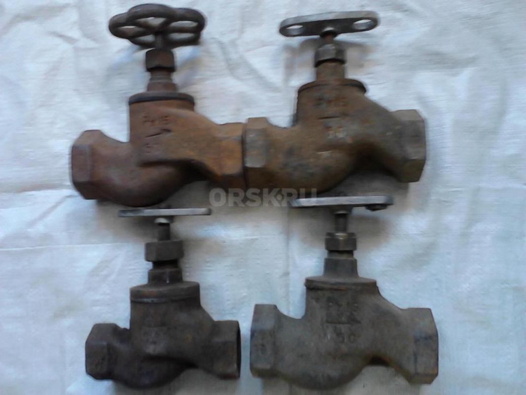 Продам бидон 5л алюм.; вентили стальные 40,50,80; кувалды, молотки; кирки; ломы стальные. - Орск