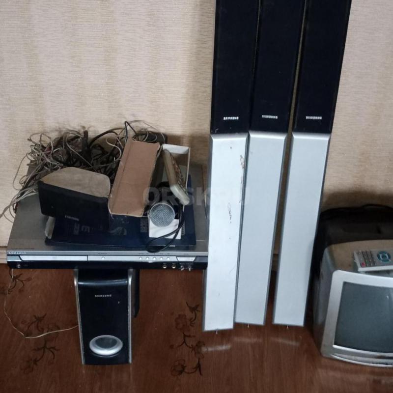 Продам телевизор в рабочем состоянии после ремонта 500р домашний кинотеатр с караоке  Самсунг 1500р - Орск