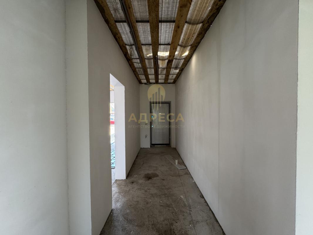 Предлaгaeм к продаже новый дoм с гаражом в мкр. - Оренбург