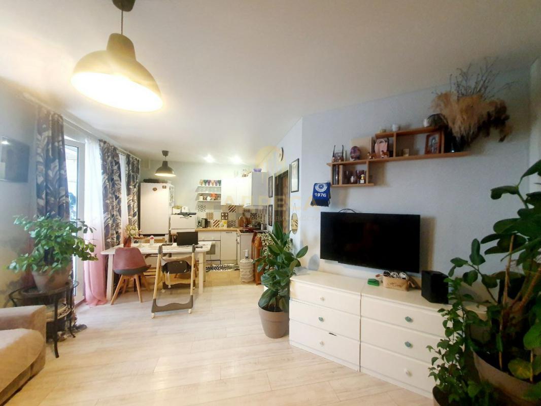 Продается 1-комнатная квартир в новом монолитно-кирпичном доме ( 2019г. - Оренбург