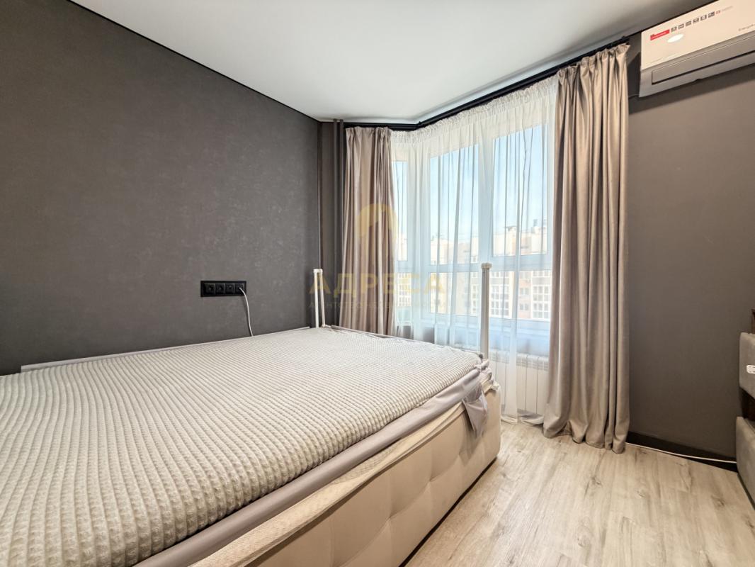 Продаётся тёплая, уютная квартира с удобной планировкой, общей площадью 50,4 кв. - Оренбург