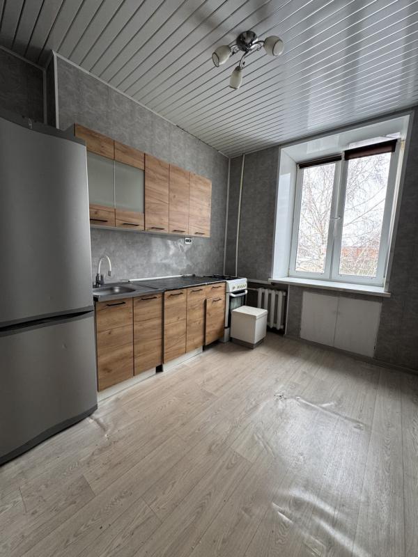 Если у вас большая и дружная семья и вы мечтаете о большой и просторной квартире этот вариант точно - Новотроицк