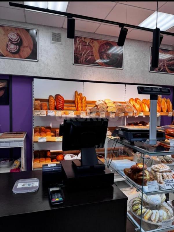 Продам два магазина хлебобулочных и кондитерских изделий "7 Свежий Хлеб", располож - Орск