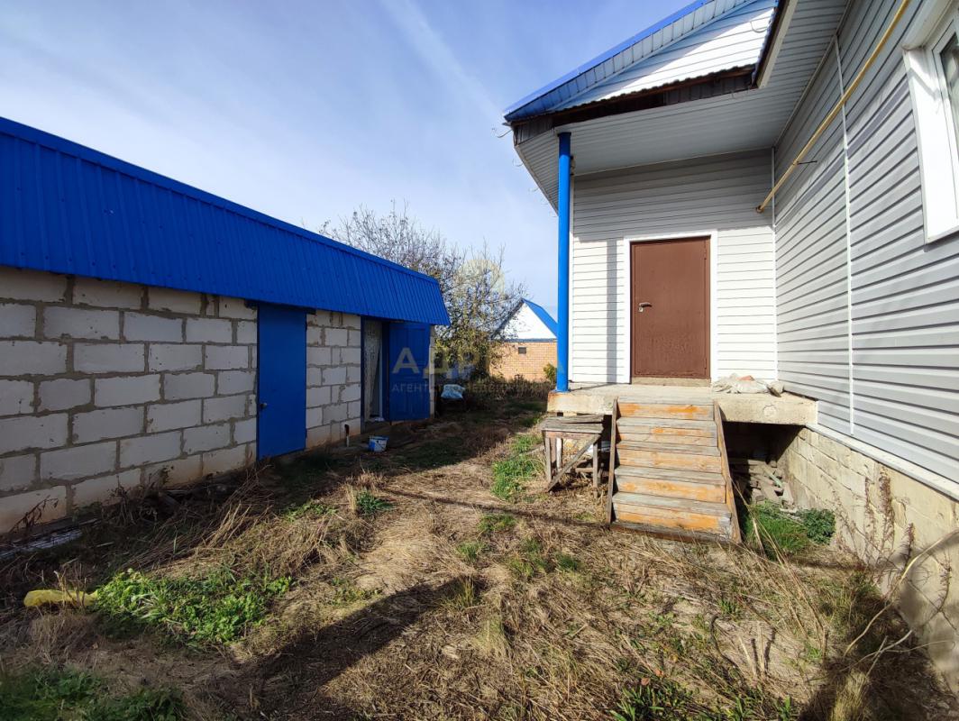 Объявление о продаже домаПродаётся новый двухэтажный дом площадью 96,6 квадратных метров в Сакмарско - Украинка