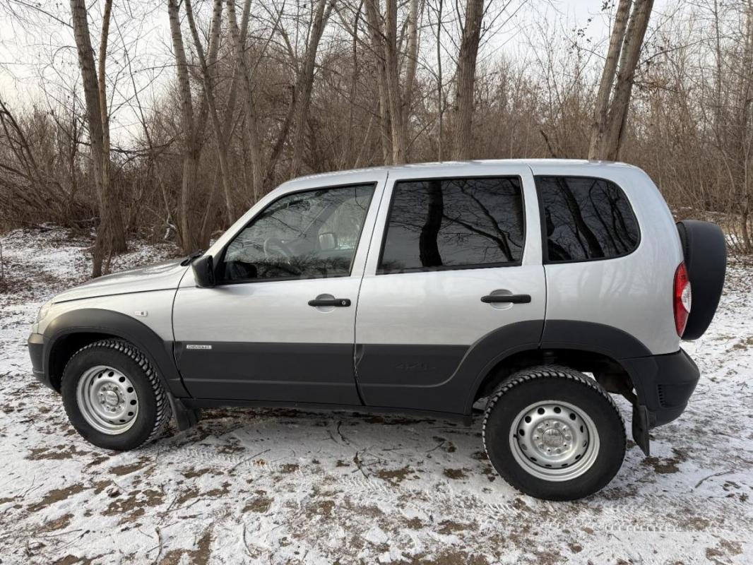 Продаю ухоженный внедорожник Chevrolet Niva 2018 года. - Новотроицк