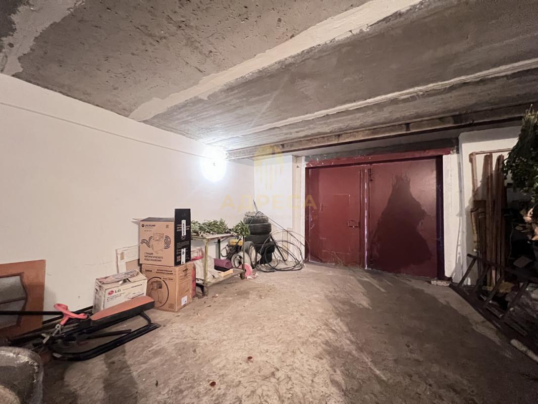 Продаётся 2-х этажный дом с земельным участком площадью 9 соток. - Кувандык