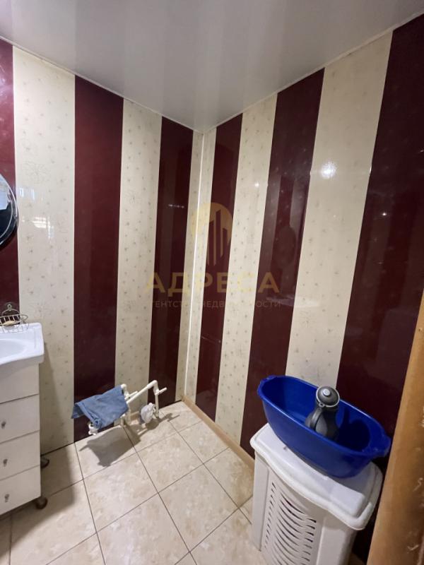 В продаже Дом с земельным участком, ИЖС , все в собственности, документы в порядке, обременений нет. - Южный Урал