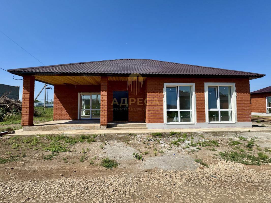 Предлaгaeм к продаже новый дoм в п. - Оренбург