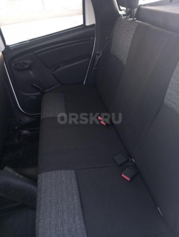 Продам Рено Дастер, двигатель 1.6 в базовой комплектации. - Орск