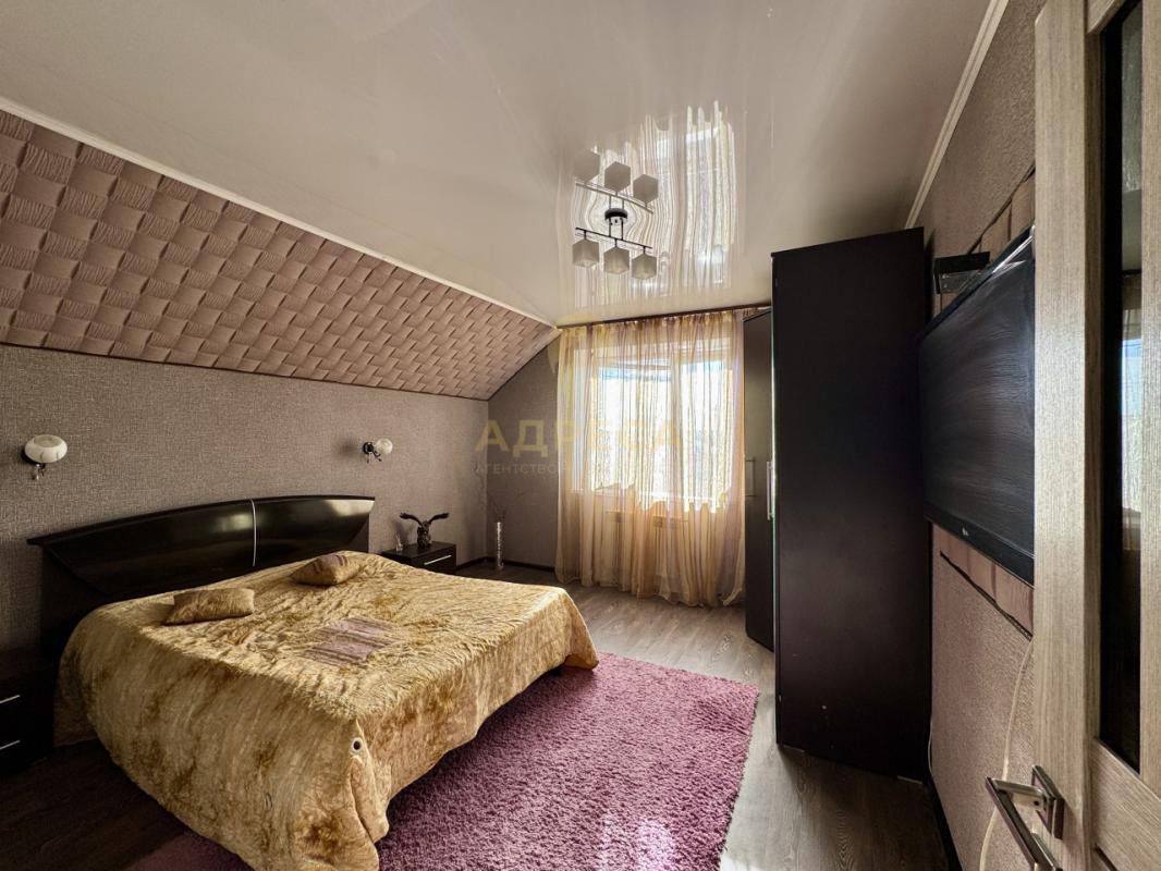 Предлагаем Вaшeму вниманию БОЛЬШОЙ ДОМ с ремонтом и мебелью, С ГАРАЖОМ по хорошей цене! - Оренбург