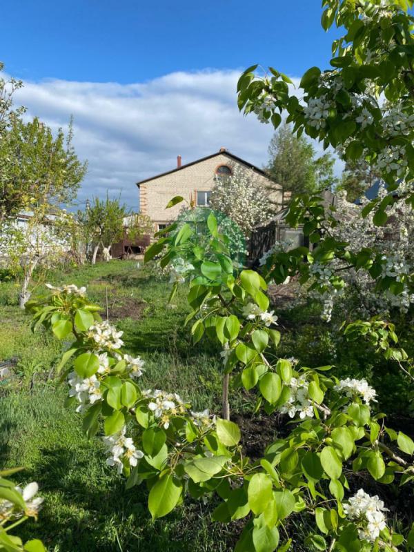 К продаже предлагается индивидуальный жилой дом на земельном участке полностью пригодный для комфорт - Орск