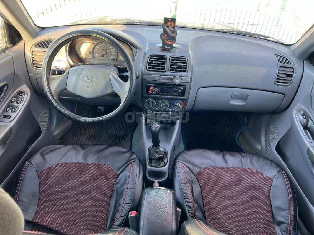 Продаётся Hyundai Accent год 2008 отличный маневренный автомобиль! - Орск