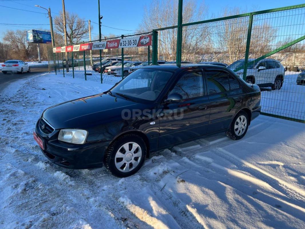 Продаётся Hyundai Accent год 2008 отличный маневренный автомобиль! - Орск