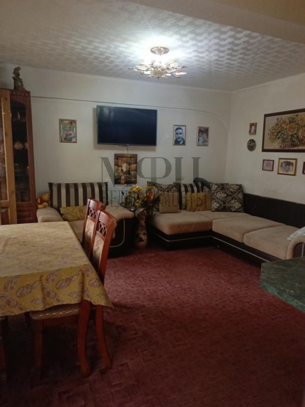 Продам квартиру в центре ЖД Вокзала ст. - Орск