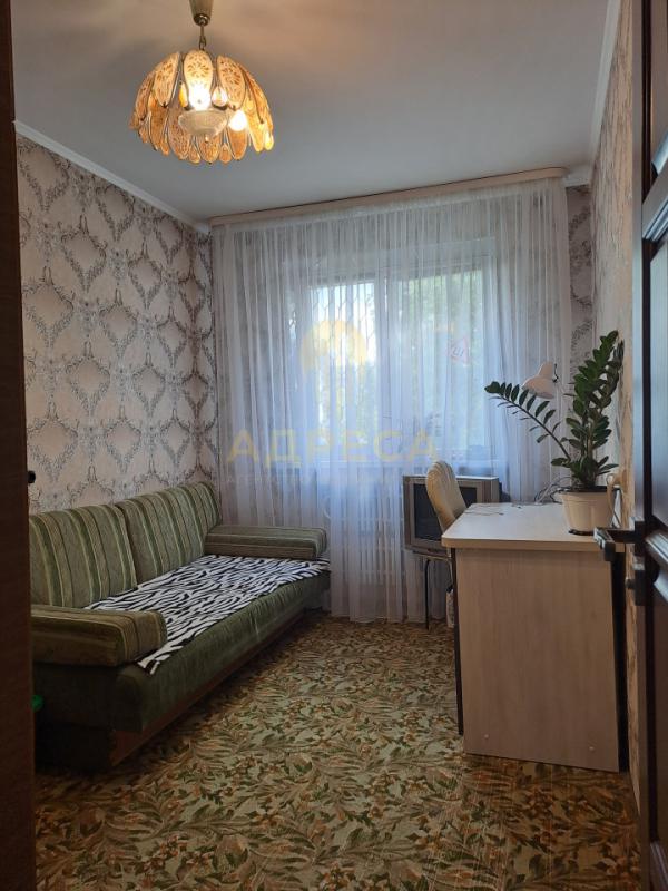 Продаётся двухкомнатная квартира в спокойном спальном районе с развитой инфраструктурой! - Оренбург