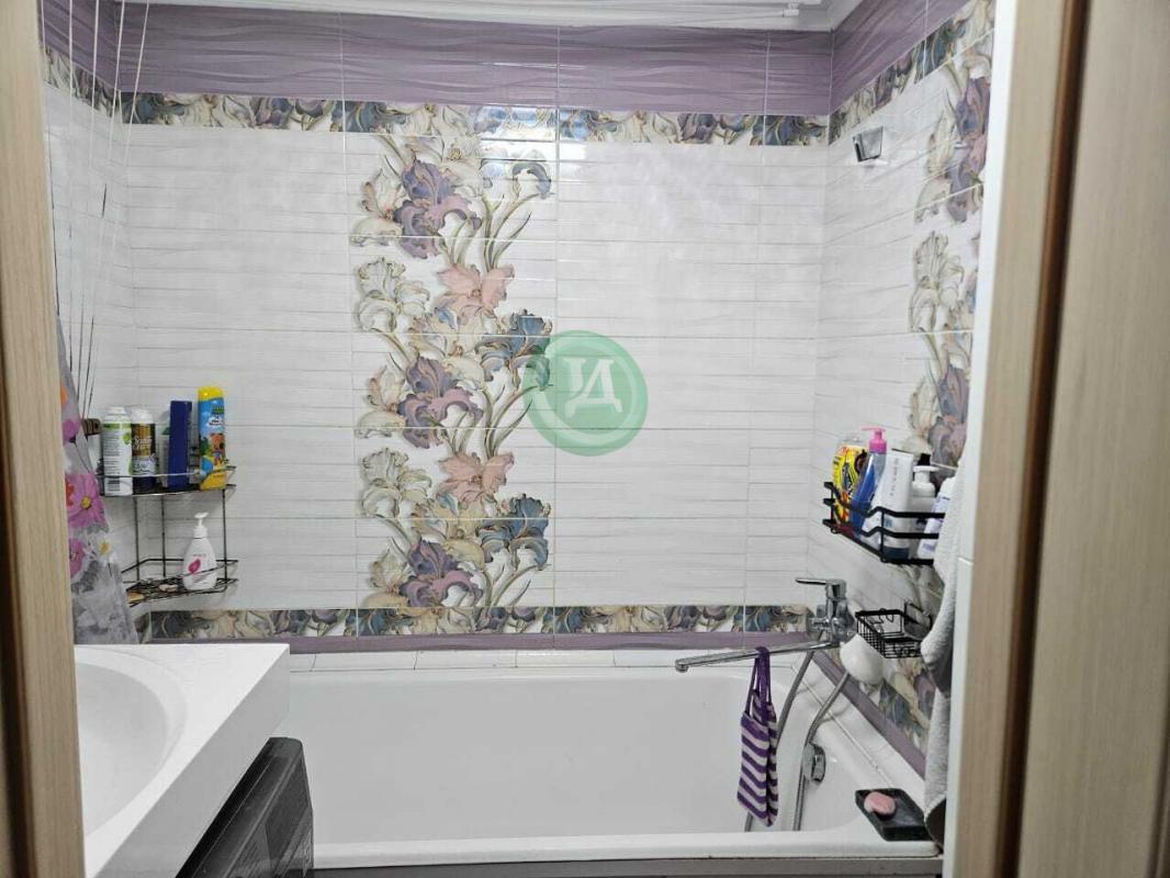 Продам 3-х комнатную квартиру улучшенной планировки по адресу: ул. - Орск