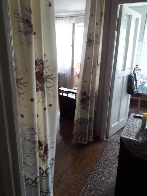 Продается двухкомнатаная квартира по ул. - Орск