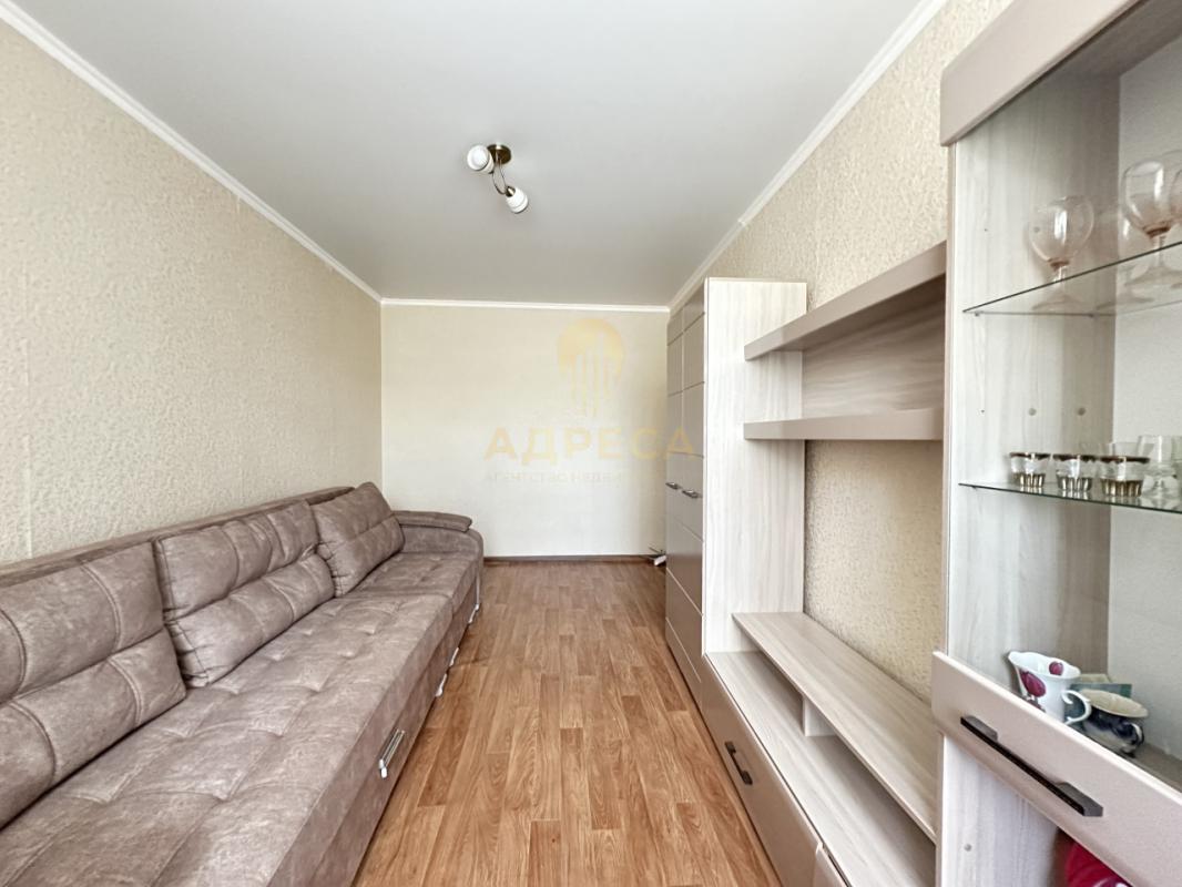 В продаже двухкомнатная квартира в кирпичном доме, расположенная на 3 этаже 14-ти этажного дома. - Оренбург