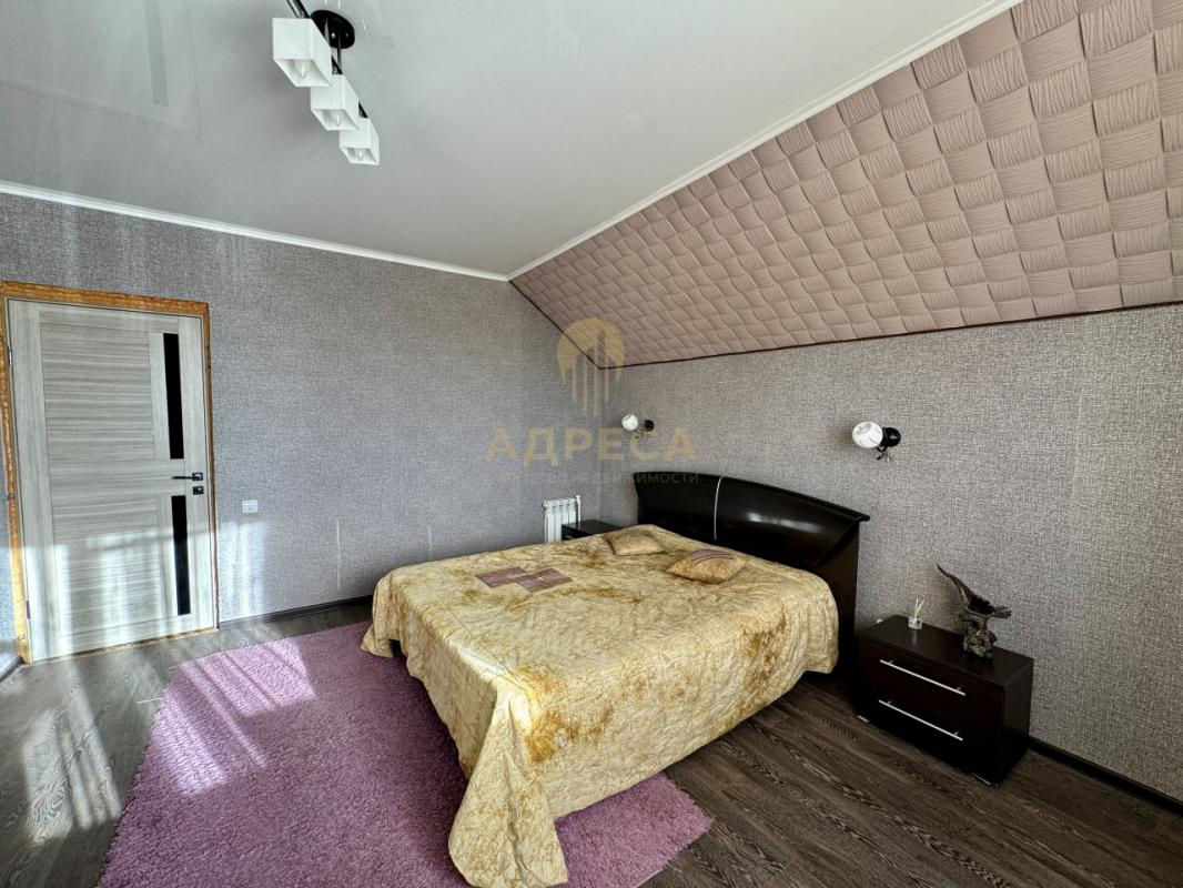 Предлагаем Вaшeму вниманию БОЛЬШОЙ ДОМ с ремонтом и мебелью, С ГАРАЖОМ по хорошей цене! - Оренбург