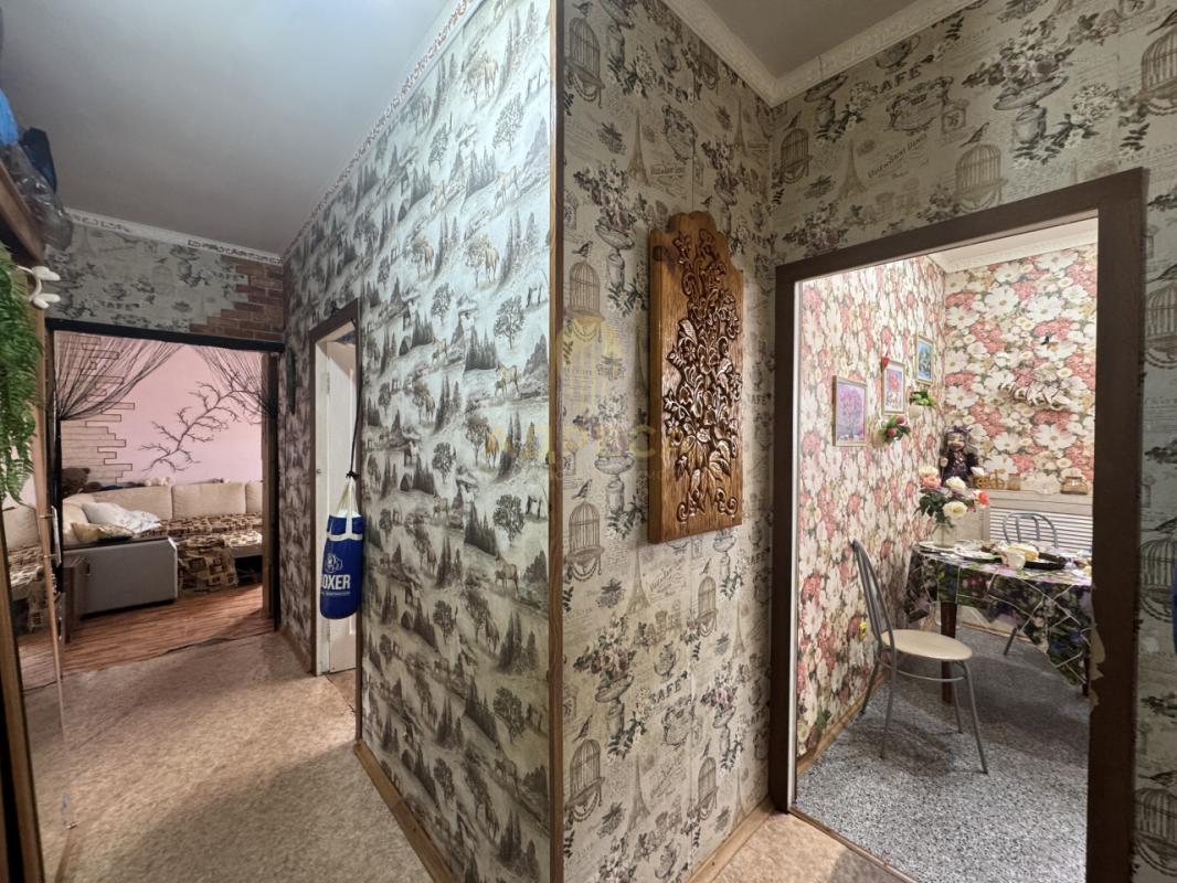 Продается уютный дом в живописной деревне 30 минут от города, окруженной зелеными полями и лесами, и - Оренбург