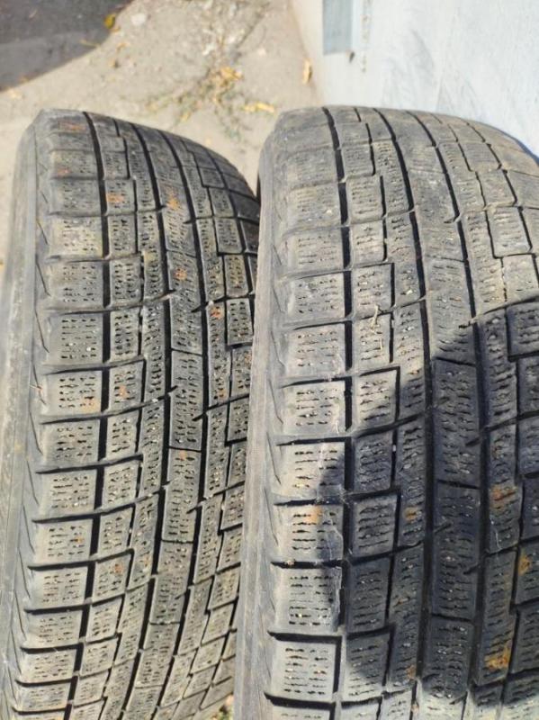 липучка 185/65К15 за 2шт ,,есть латка на одной шине - Новотроицк