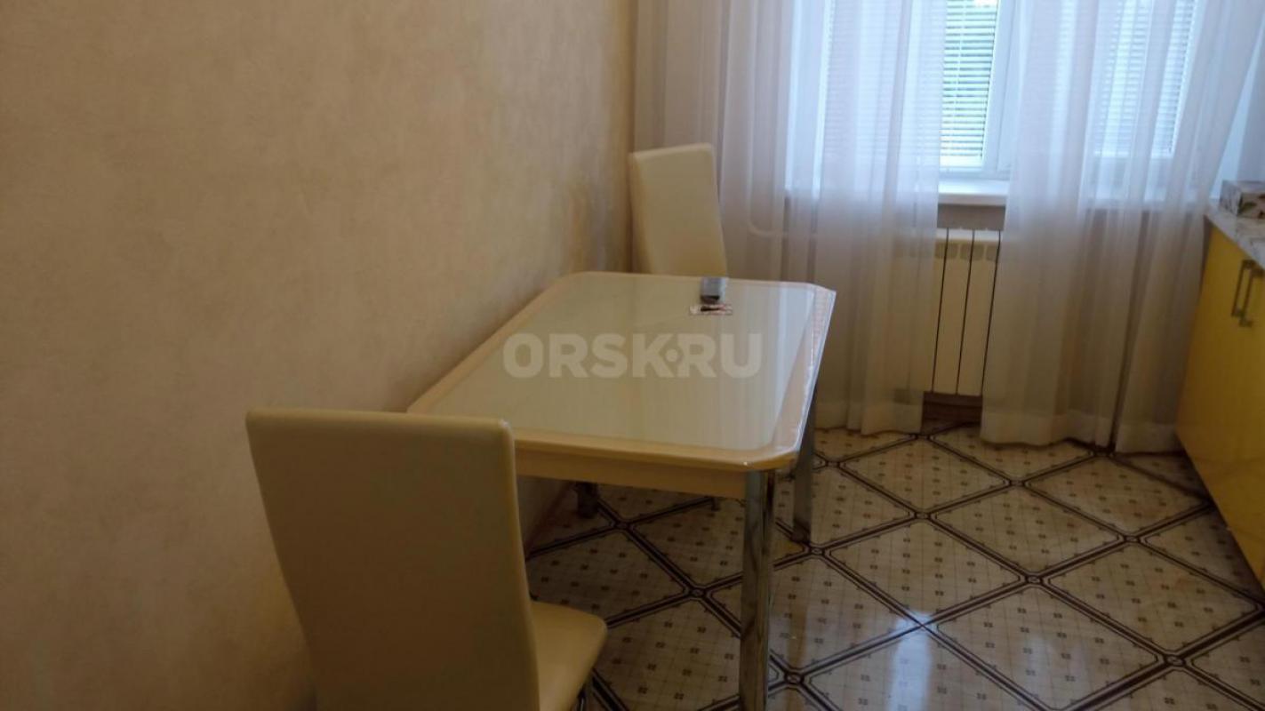 Продам 3 комн. - Орск