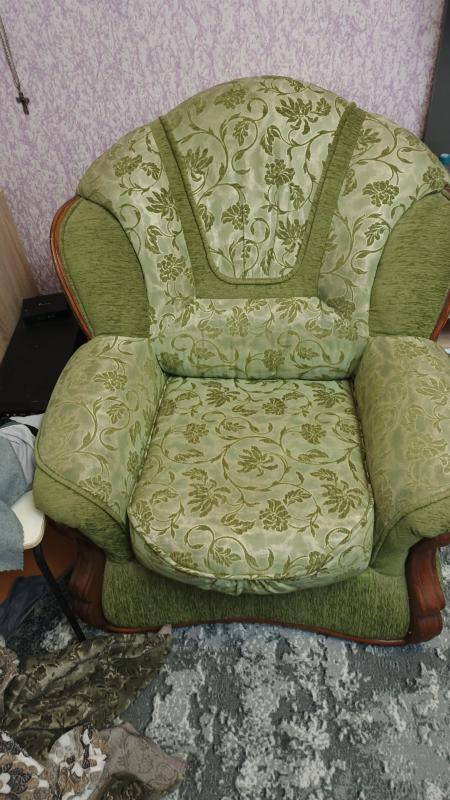 Продам два кресла, в хорошем состоянии, удобные, мягкие. - Новотроицк