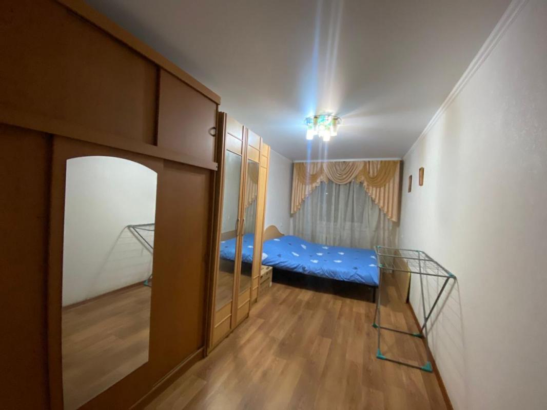 Сдаеться двухкомнатная квартира на длительный срок, семейной паре , любителям выпивать не беспокоить - Новотроицк