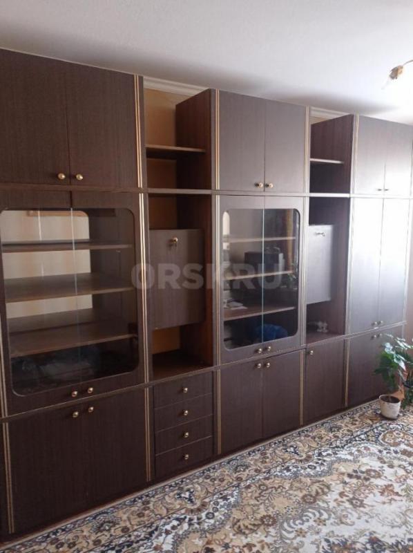 Продается стенка б/у, ширина - 335 см. - Новотроицк