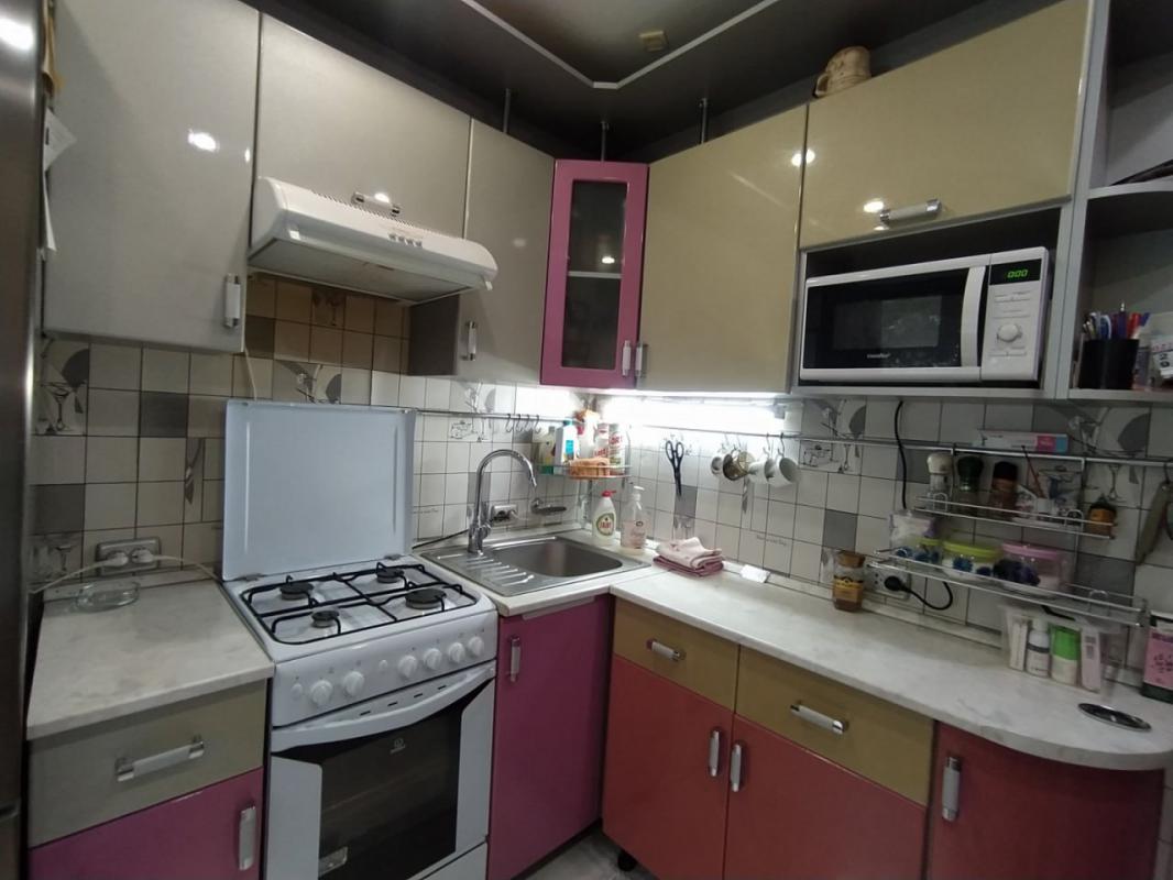 Продается 3-комнатная квартира  ,по адресу: г. - Новотроицк