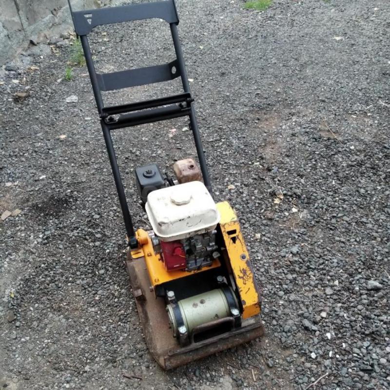 Продам трамбовку (виброплиту) б.у. - Орск