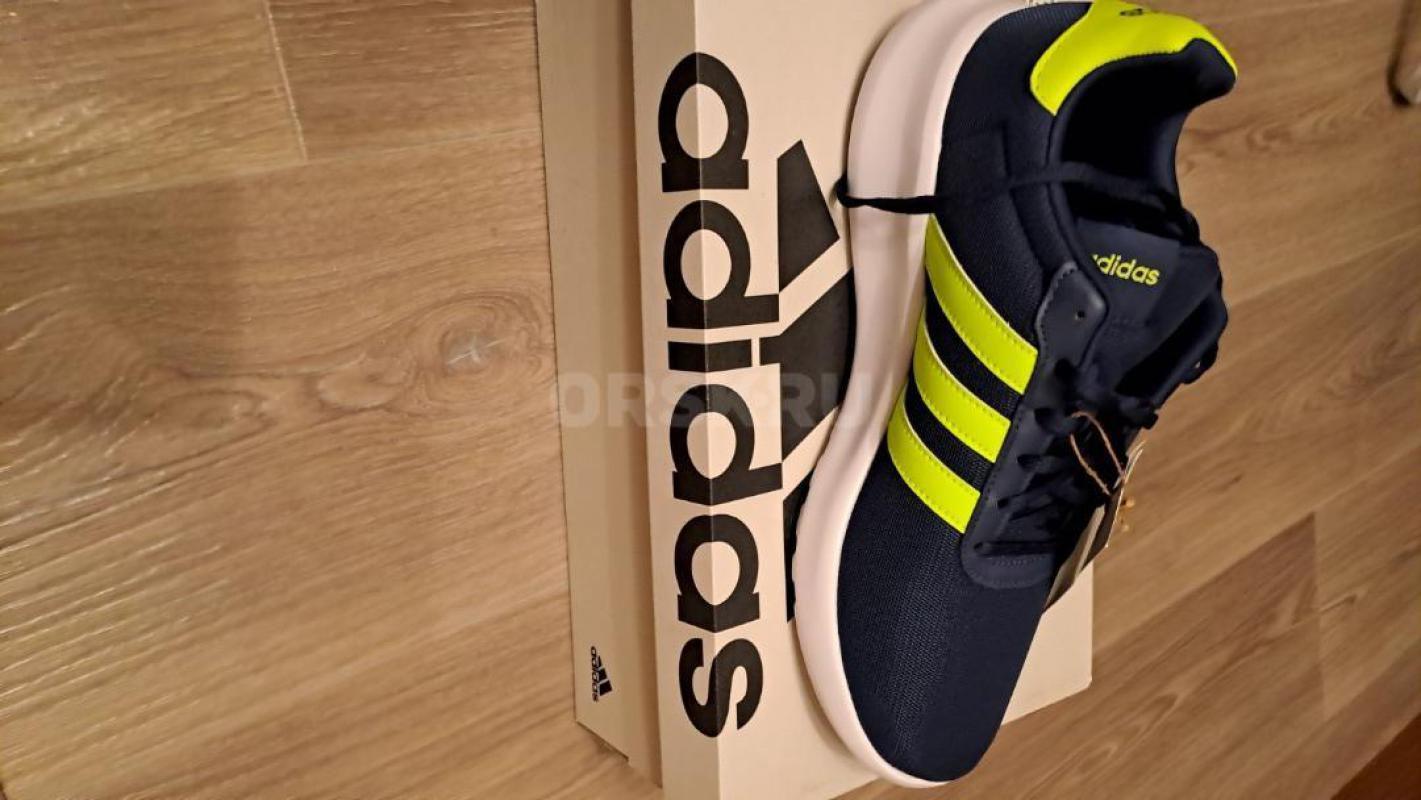 Кроссовки Адидас. - Орск