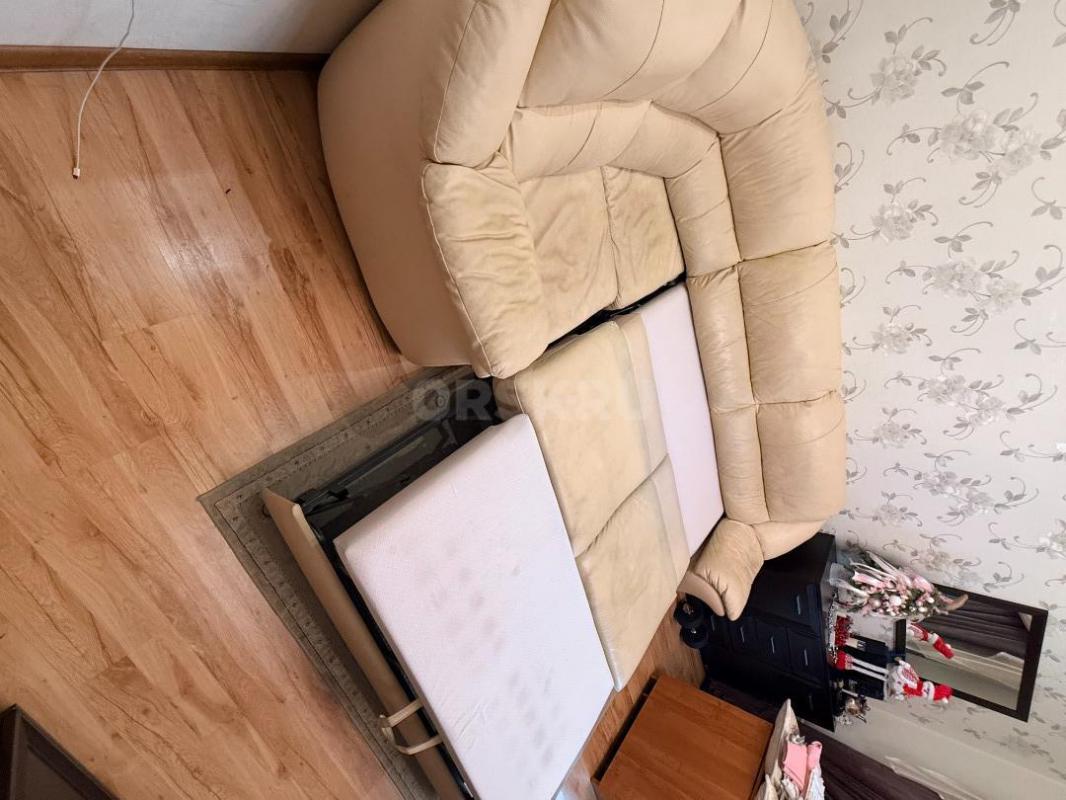 Угловой кожаный диван , левый угол, в хорошем состоянии. - Орск