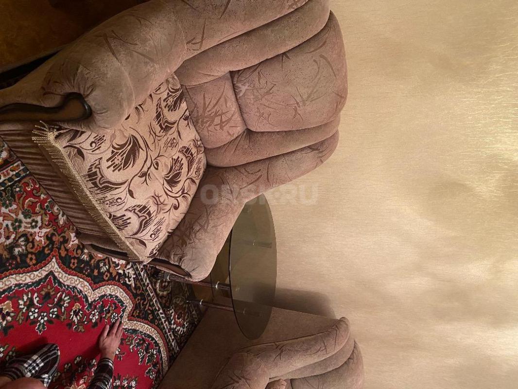 Продам мягкую мебель ( угловой диван ,  кресло и пуфик). - Орск