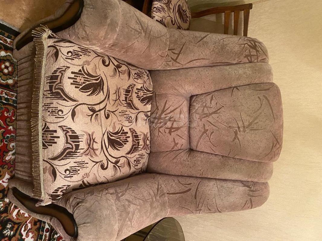 Продам мягкую мебель ( угловой диван ,  кресло и пуфик). - Орск