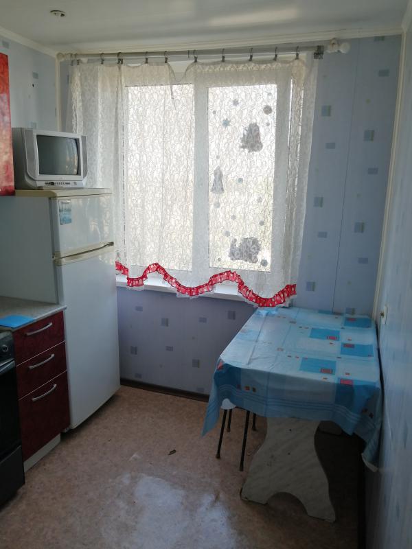 Сдам 2-х комнатную квартиру с раздельмини ходами на длительный срок. - Новотроицк