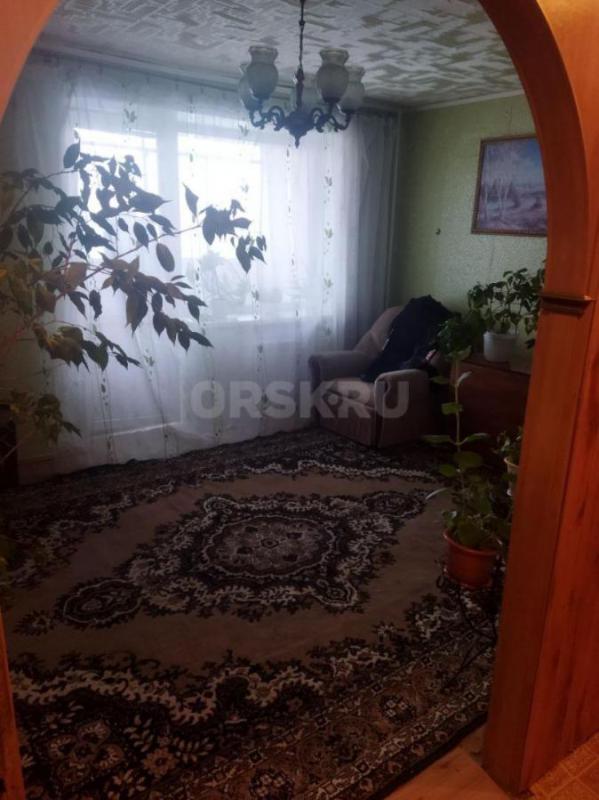 Сдам в аренду 3-х комнатную квартиру с мебелью и техникой на длительный срок, уютная большая квартир - Орск