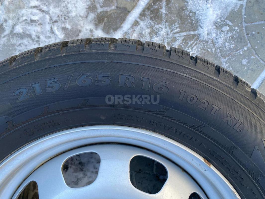 Продам на Рено Дастер комплект зимних колес Nokian Tyres Nordman 7 SUV 215/65 R16. - Орск