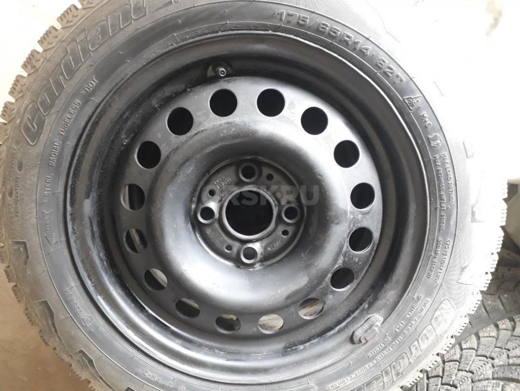 Комплект зимних колес в сборе Cordiant 175/65R14 в хорошем состоянии, диски разболтовка 4 х 100 ( ки - Орск
