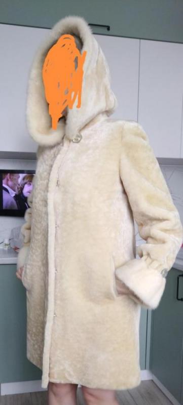 Мутоновую шубу с норкой в идеальном состоянии. - Орск