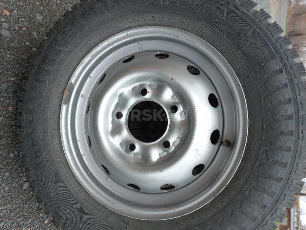 Продам шины Ikon Tyres Nordman C, 185/75 R 16, в сборе на дисках, стоялина Ниве. - Орск