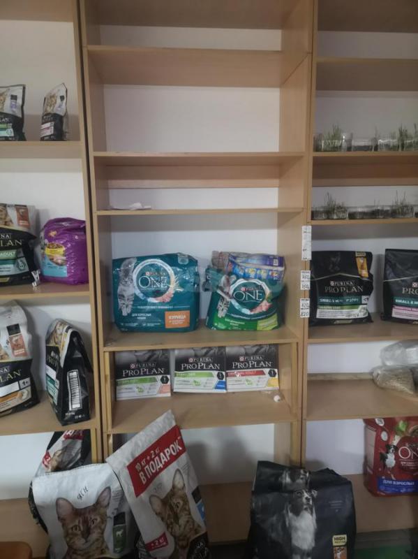 Продам торговое оборудование по символическим ценам: стеллажи, прилавки, витрины, весы M-ER-2шт, онл - Орск