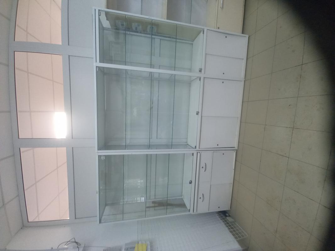 Продам 2 витрины, очень удобные и вместительные. - Новотроицк